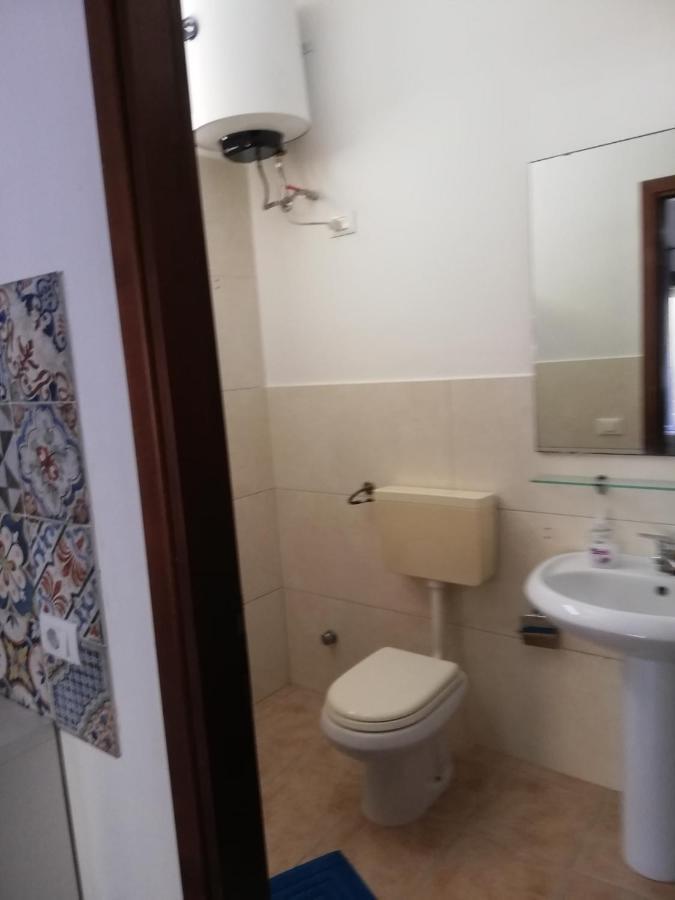 Callipigia Marsala Bagian luar foto